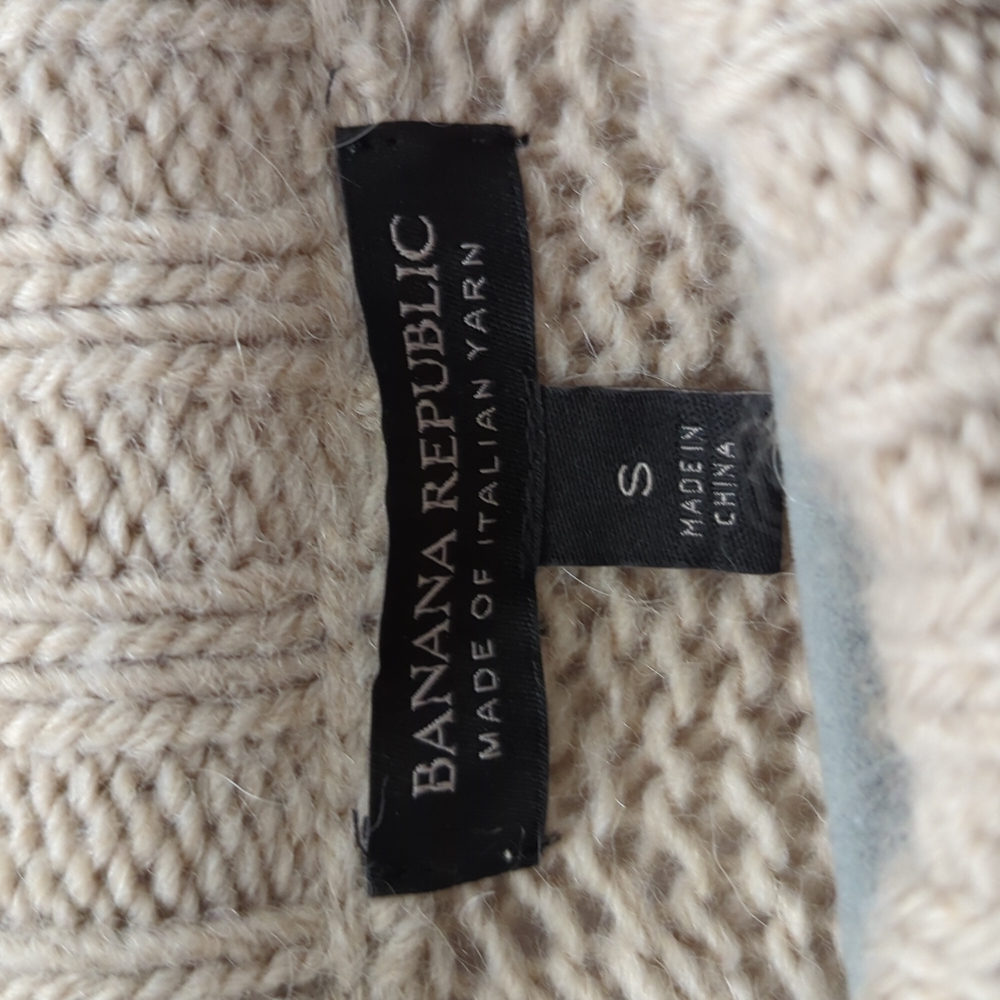 Sweater - Picture 4 of 4
